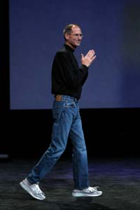 Steve Jobs resigns